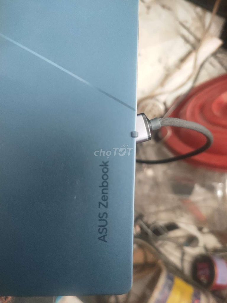Asus ZenBook  14 - Core i5, SSD 256GB, 8GB RAM