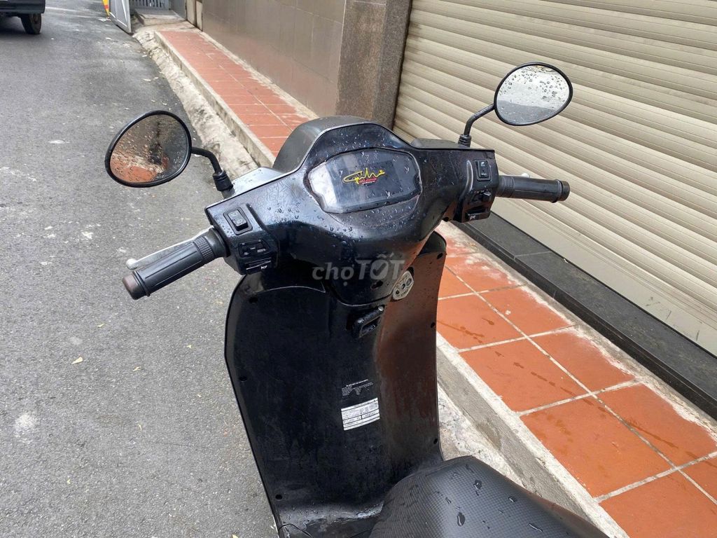 Xe điện Vinfast Klara A2 2019 màu xám. Mua bán Xe điện tại Quận Tân Bình Tp Hồ Chí Minh được đăng bởi EVBATTERY hình 2