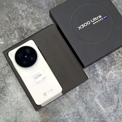 Vivo X300 Ultra 5G 12GB/256GB Trắng