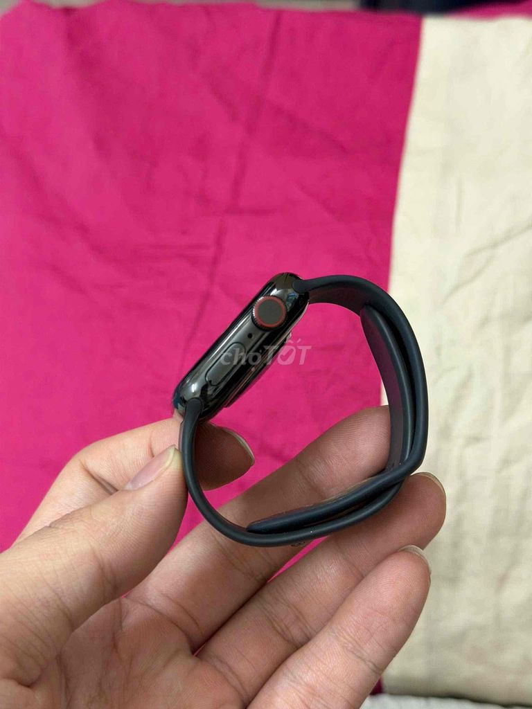 Apple Watch Series 4 44mm Đen. Mua bán Thiết bị đeo thông minh tại Huyện Trảng Bom Đồng Nai được đăng bởi trung hình 1