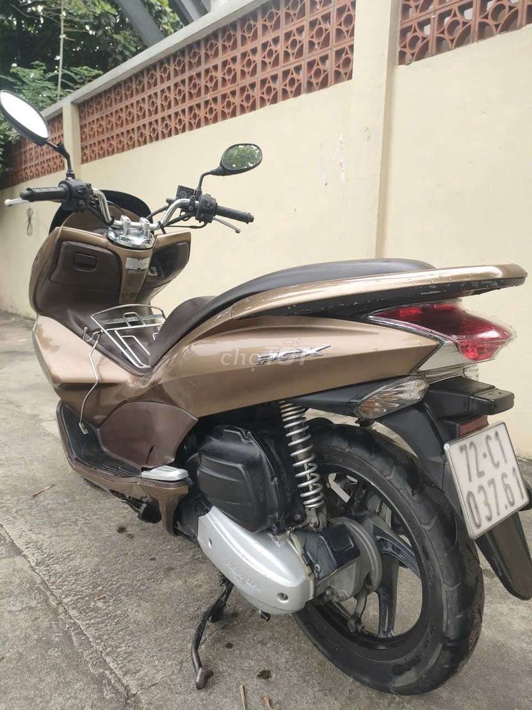 Honda Pcx xe bao depk máy nguyên rin rất êm. Mua bán Xe máy tại Thành phố Dĩ An Bình Dương được đăng bởi Cửa hàng xe máy Anh Khoa  hình 5