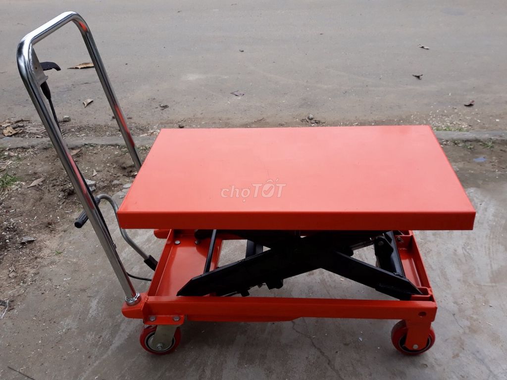 THANH LÝ GẤP XE NÂNG MẶT BÀN 300KG 500KG 800KG. Mua bán Đồ chuyên dụng, Giống nuôi trồng tại Quận Long Biên Hà Nội được đăng bởi xenangcongnghiep hình 2