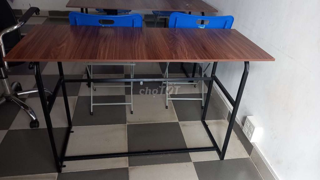 Bàn làm việc Gỗ Kim loại Nâu Đen 120cm. Mua bán Đồ dùng văn phòng tại Thành phố Nha Trang Khánh Hòa được đăng bởi Tùng hình 1