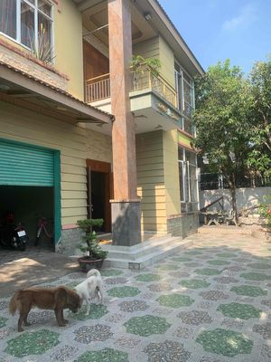 cán bộ về hưu, tuổi cao bán, chia tai sản cho các con , về quê,.