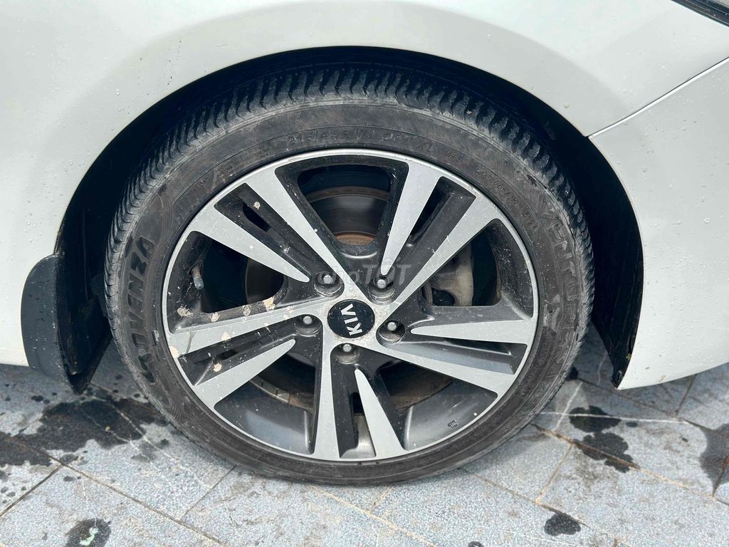Kia Cerato 2018 1.6 AT Trắng Siêu Chất. Mua bán Ô tô tại Quận Hoàng Mai Hà Nội được đăng bởi Thang Pham hình 18