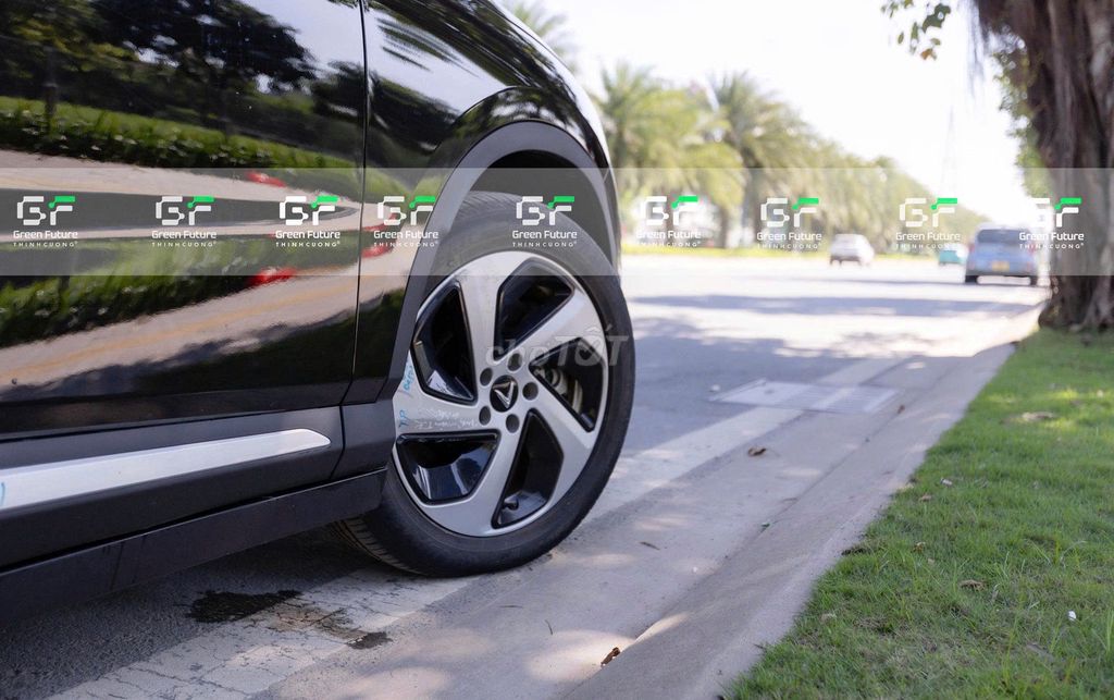 Vinfast VF8 Eco 2022 Đen. Mua bán Ô tô tại Quận Hà Đông Hà Nội được đăng bởi Vinfast Ocean Park Gia Lâm Hà Nội hình 1