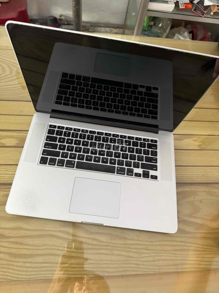 Apple MacBook Pro 2015 i7  - có hdmi. Mua bán Laptop tại Thành phố Bến Tre Bến Tre được đăng bởi lê minh  mobile hình 1