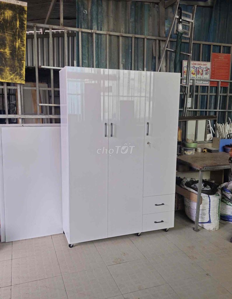 TỦ QUẦN ÁO // TỦ QUẦN ÁO 3 CÁNH 1.23 x 1.80. Mua bán Tủ, kệ gia đình tại Thành phố Thủ Đức Tp Hồ Chí Minh được đăng bởi Ngọc Lan hình 1
