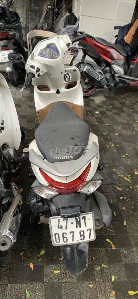 Vision 2014 - Giá 6 triệu, về độ lại áo là chạy ok. Mua bán Xe máy tại Quận Bình Thạnh Tp Hồ Chí Minh được đăng bởi Phan Thanh Ngân hình 1