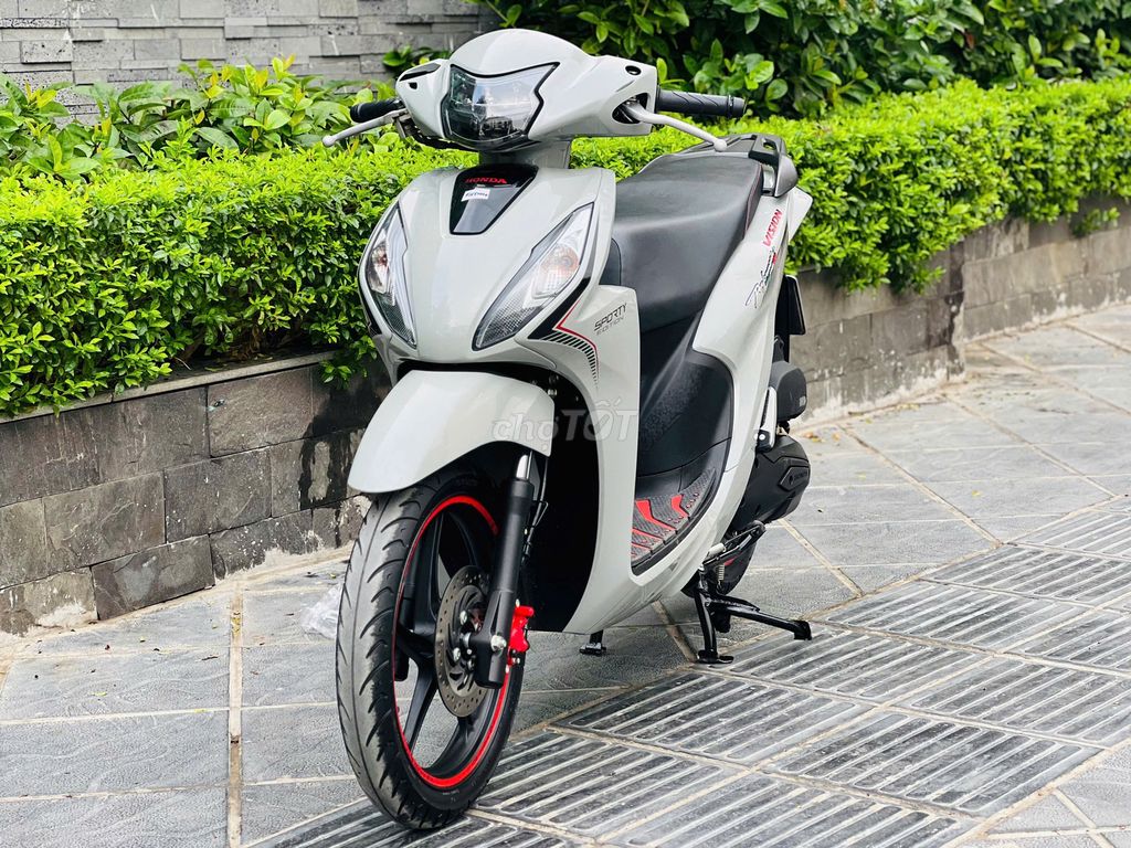 HONDA VISION 110 BẢN THỂ THAO 2025 xXE LƯỚT. Mua bán Xe máy tại Quận Nam Từ Liêm Hà Nội được đăng bởi HẢI ĐĂNG hình 2