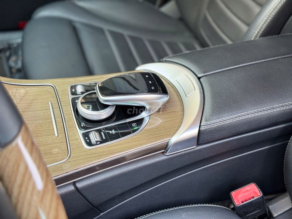 Mercedes-Benz C250 Exclusive 2018 Đen. Mua bán Ô tô tại Quận Thanh Xuân Hà Nội được đăng bởi Nguyễn Tuấn Hoàng hình 14