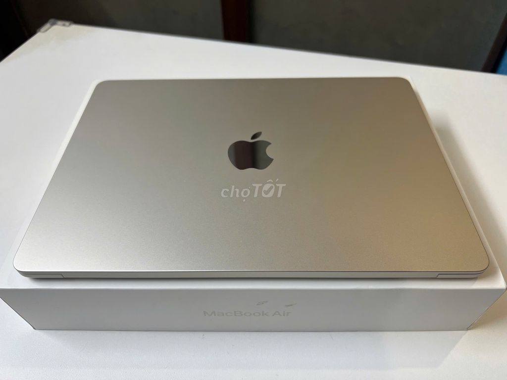Macbook Air M2 2024 16/256. Mua bán Laptop tại Quận Cầu Giấy Hà Nội được đăng bởi Dương Quang Huy hình 1