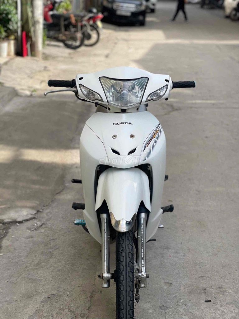 wave alpha trắng xe đẹp máy chạy bốc tiết kiệm xăn. Mua bán Xe máy tại Quận Nam Từ Liêm Hà Nội được đăng bởi Lan Phương hình 2