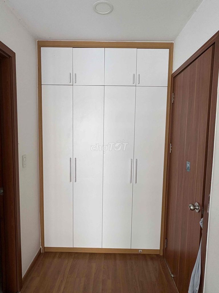 Tủ quần áo. tủ quần áo 4 cánh . tủ áo. Mua bán Tủ, kệ gia đình tại Quận Tân Phú Tp Hồ Chí Minh được đăng bởi  Diep Nguyen hình 1
