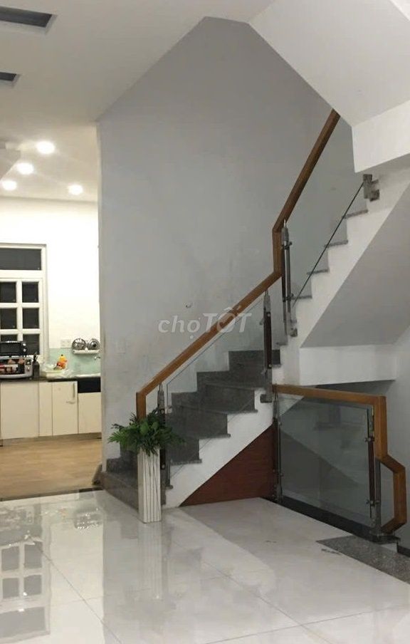 Дом в аренду 100м2, 1-этажный 2-й этаж, улица MTKD B, Хиеп Бинь Чан, Тху Дук, 23т.р.