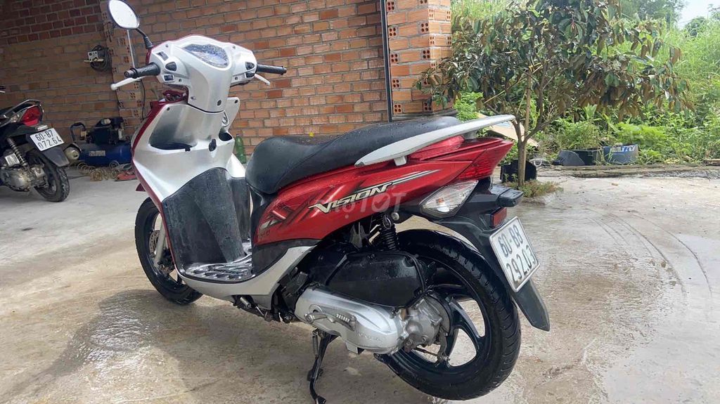 HONDA VISION 2012 ZIN CHẠY CÒN BỐC KHOẺ KHÔNG HÚ. Mua bán Xe máy tại Huyện Thống Nhất Đồng Nai được đăng bởi CHODONGNAI youtube video hình 4
