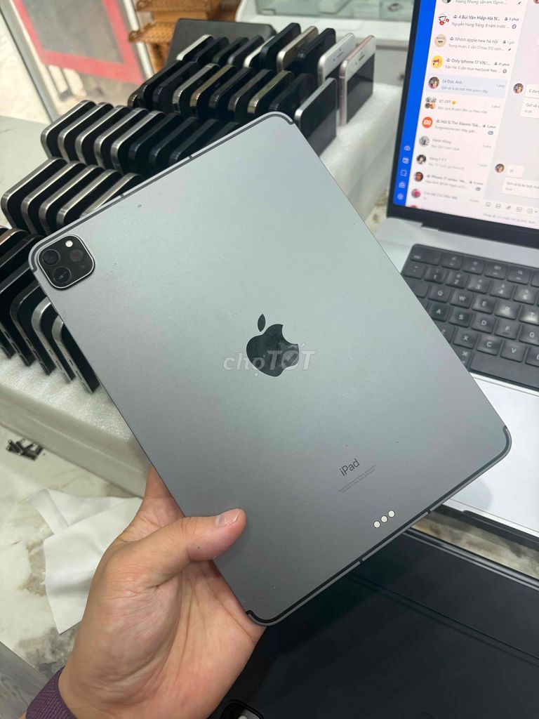 Apple iPad Pro 11ich M1 256GB 5G Xám. Mua bán Máy tính bảng tại Huyện Thanh Trì Hà Nội được đăng bởi Đoàn Xuân Tùng hình 1