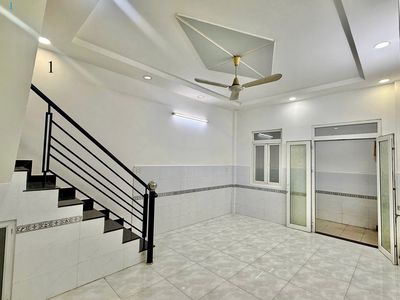 Nhà riêng quận Tân Bình 95m2 SD cho thuê 10,5triệu/tháng