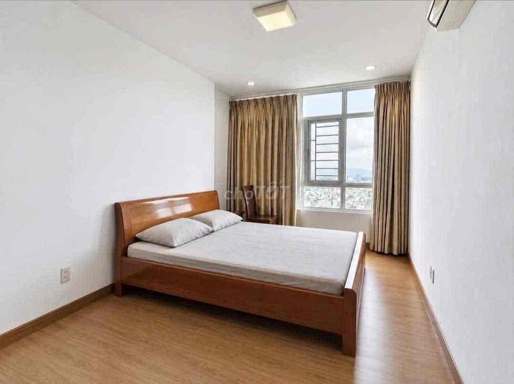 Spacious 3-bedroom apartment at HAGL on Hàm Nghi — photo 3