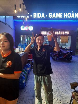 [***, BAO CƠM] 7 NHÂN VIÊN PHA CHẾ, PHỤC VỤ, ORDER