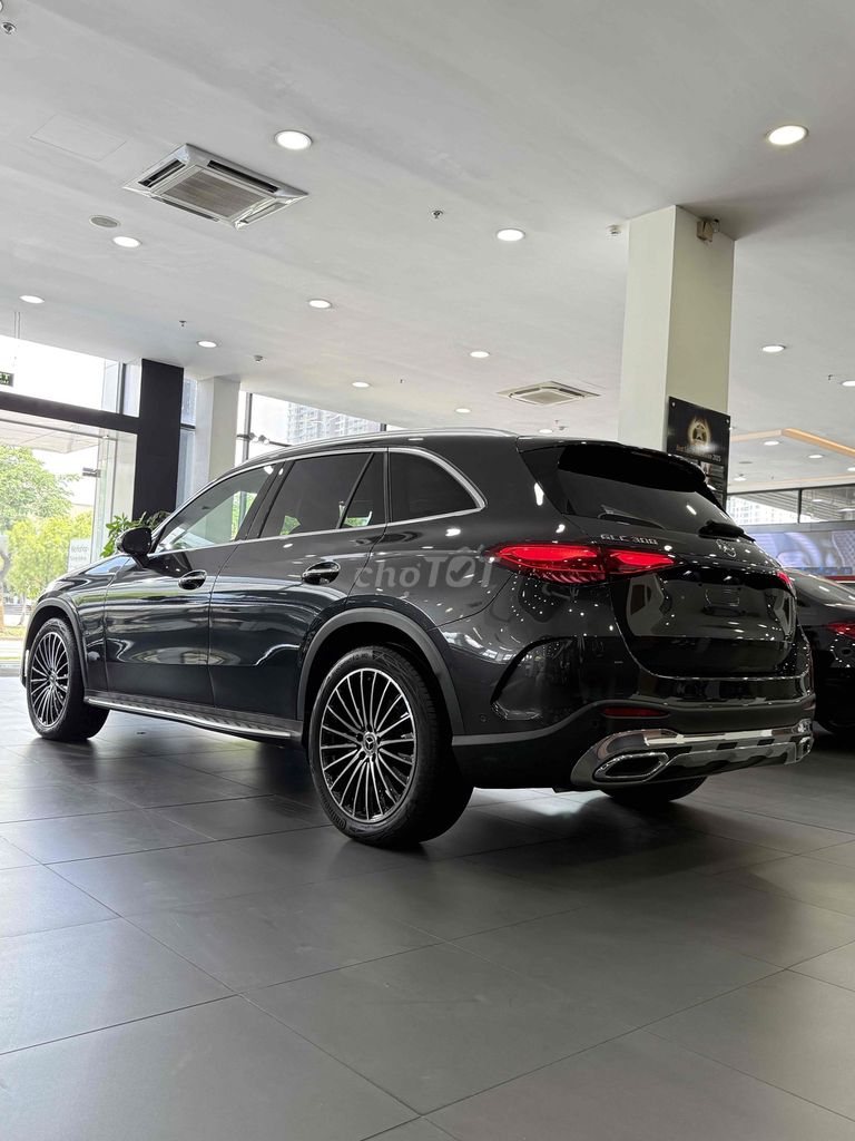Mercedes Benz GLC 2023 - 800 km xám/ nâu. Mua bán Ô tô tại Quận Bình Tân Tp Hồ Chí Minh được đăng bởi Tuyết Nhung Mercedes Chính Hãng  hình 10