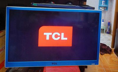 Tivi TCL 32in + remote