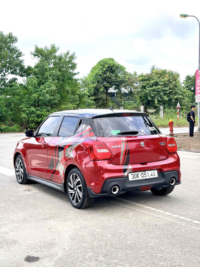 Suzuki Swift 2022 - 39000 km. Mua bán Ô tô tại Quận Long Biên Hà Nội được đăng bởi Đào Việt Phương hình 2