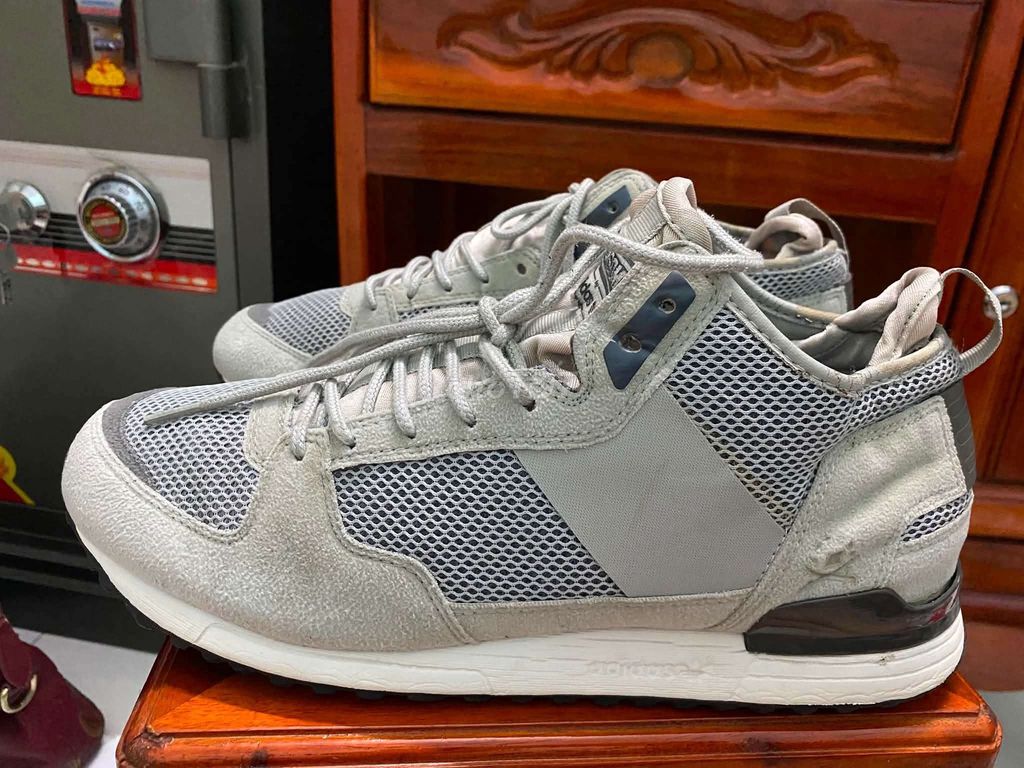 Giày thể thao Adidas Xám size 44. Mua bán Giày dép tại Thành phố Thủ Đức Tp Hồ Chí Minh được đăng bởi HÀNG SI HIỆU hình 1