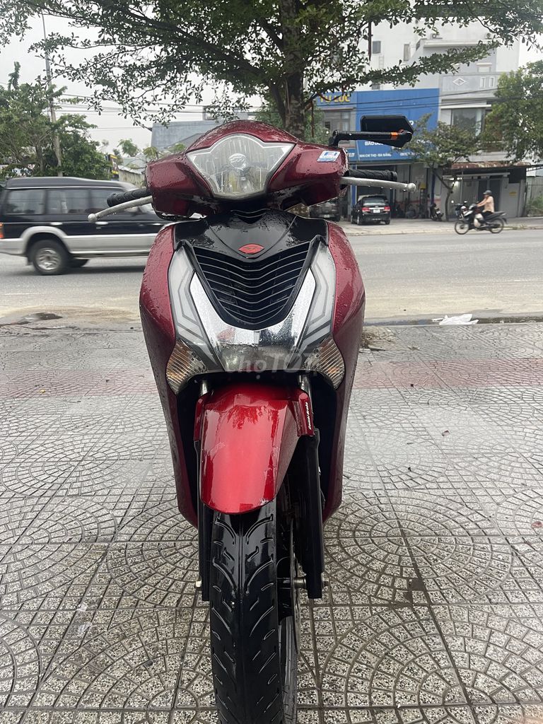 Хонда SH125 2016 красная