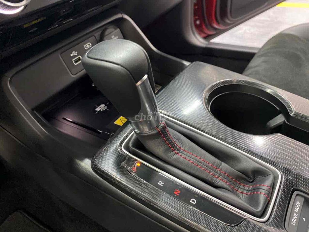 Honda Civic RS 2022 Đỏ 11.000 km. Mua bán Ô tô tại Thành phố Thủ Đức Tp Hồ Chí Minh được đăng bởi Long Auto Vạn Phúc hình 7