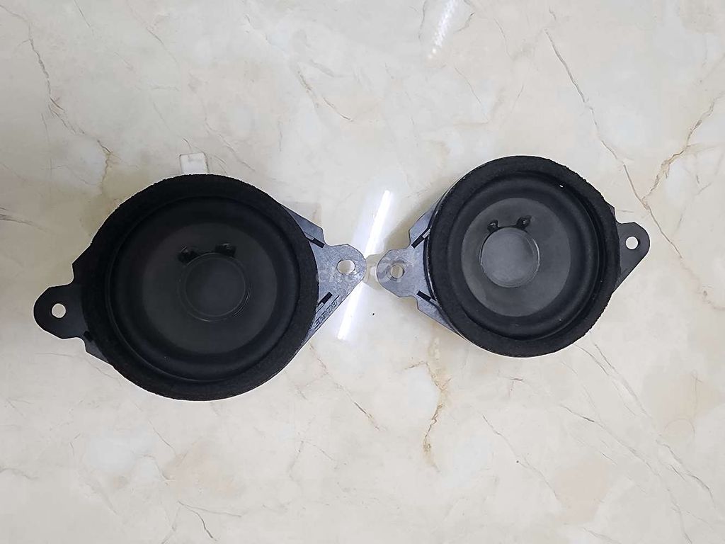 tháo xe bmw 10cm. Mua bán Tivi, Âm thanh tại Huyện Giao Thủy Nam Định được đăng bởi  Bao Ngoc hình 1