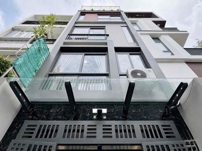 nhà 5 tầng 185/ Phan Đình Phùng, Phú Nhuận - cách Q1 chỉ 500m.