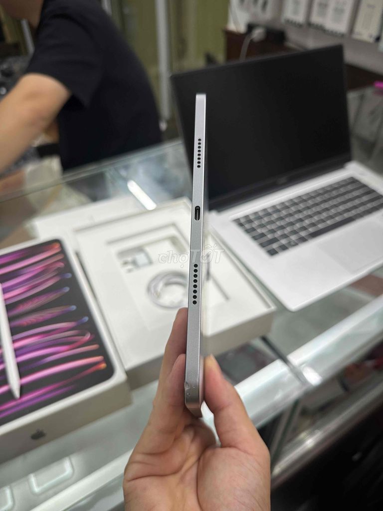 ipad pro m2 11 inch 256G full box pin 94 zin đét