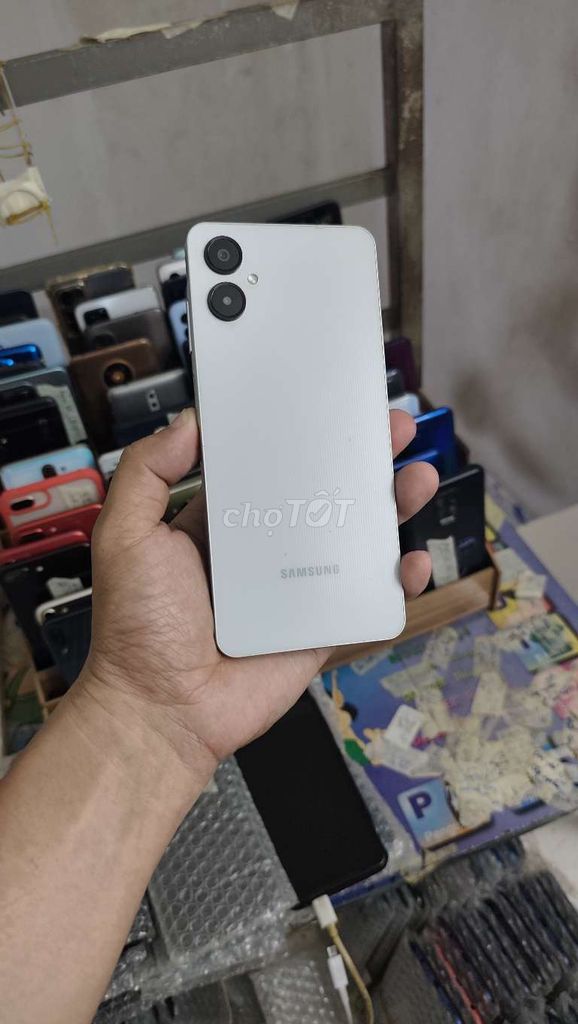 Samsung A06 5G, 128gb, zin 💯, đẹp keng. Mua bán Điện thoại tại Quận Gò Vấp Tp Hồ Chí Minh được đăng bởi A LONG   nhận thanh toán THẺ TÍN DỤNG hình 1