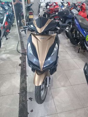 Honda Air Blade Vàng đồng. Mua bán Xe máy tại Quận Bình Tân Tp Hồ Chí Minh được đăng bởi Cường phát 