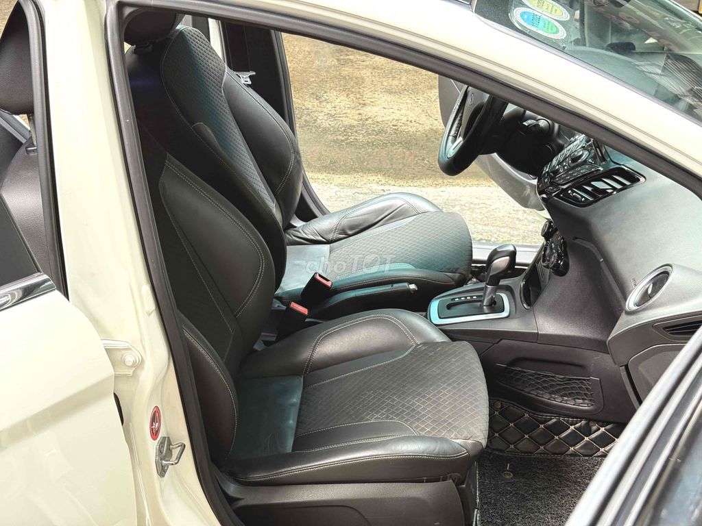 Ford Fiesta 2014 S 1.5 AT - cực đẹp. Mua bán Ô tô tại Quận Tân Phú Tp Hồ Chí Minh được đăng bởi Lê Băng Vinh hình 10