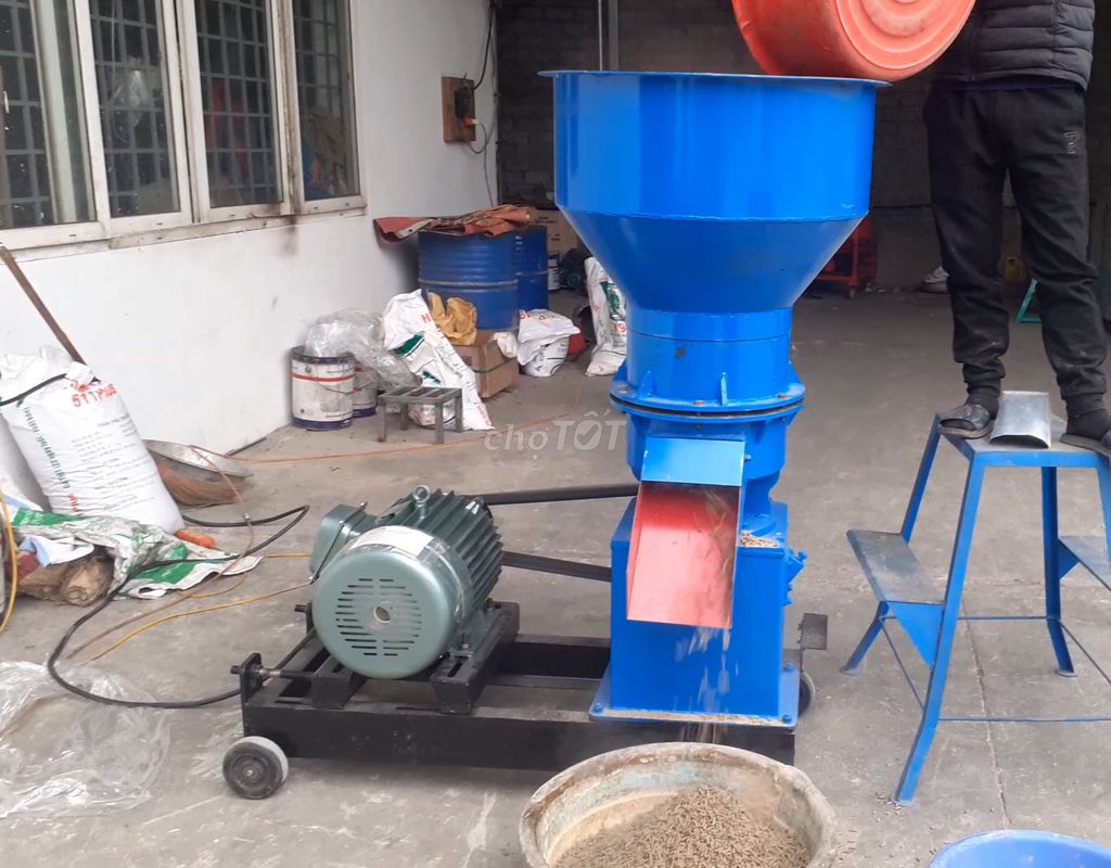 Máy ép cám công nghiệp S300. Mua bán Đồ chuyên dụng, Giống nuôi trồng tại Thị xã Sơn Tây Hà Nội được đăng bởi Kho Bình Minh hình 1