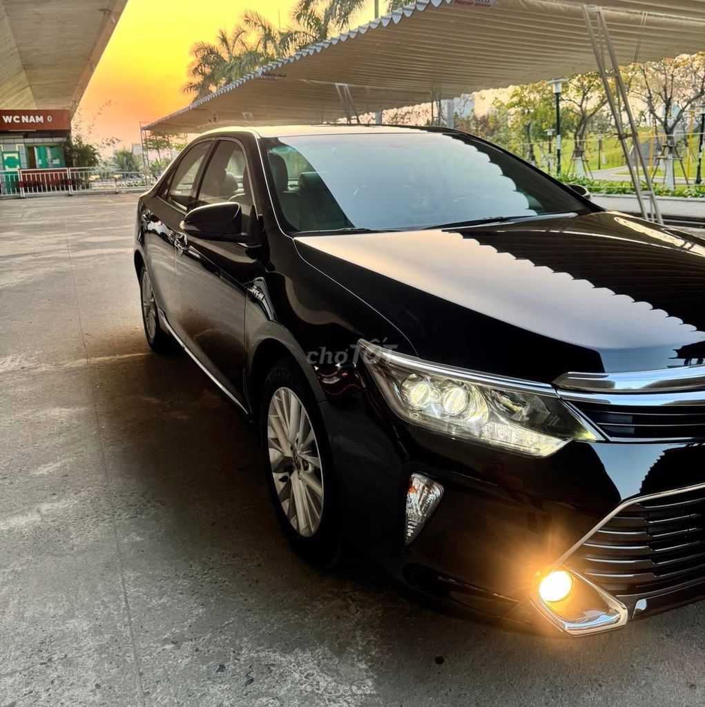 Toyota Camry .20E 2019 đen cọp. Mua bán Ô tô tại Quận Gò Vấp Tp Hồ Chí Minh được đăng bởi Quang hình 1