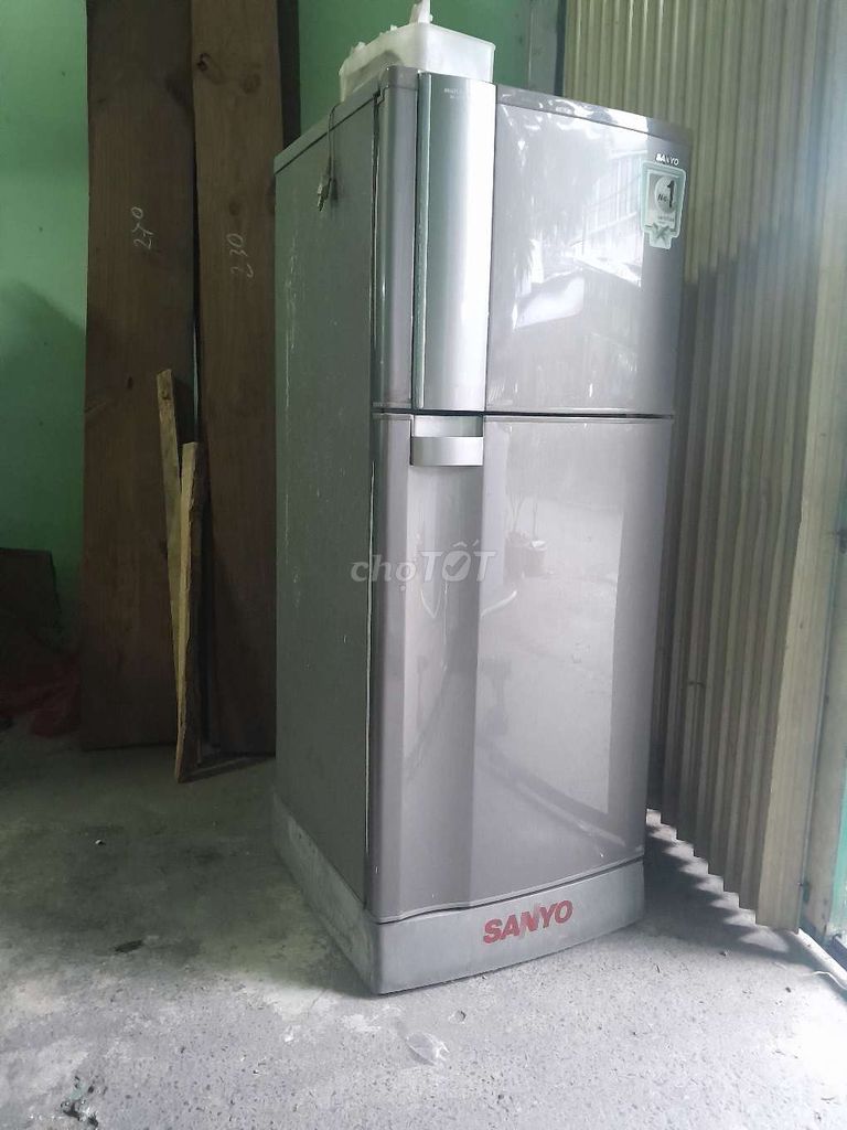 Cần bán tủ lạnh sanyo 170L