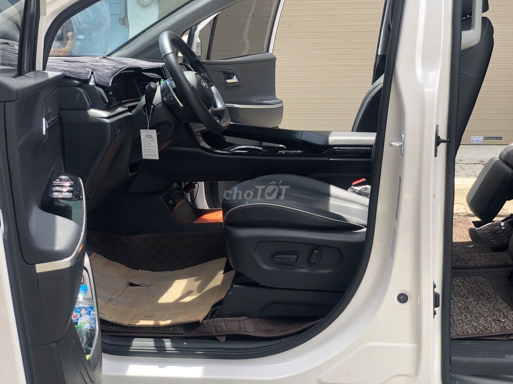 Hyundai Custin 2024 Cao Cấp 2.0T - Màu trắng. Mua bán Ô tô tại Huyện Hóc Môn Tp Hồ Chí Minh được đăng bởi Huy Hyundai hình 9