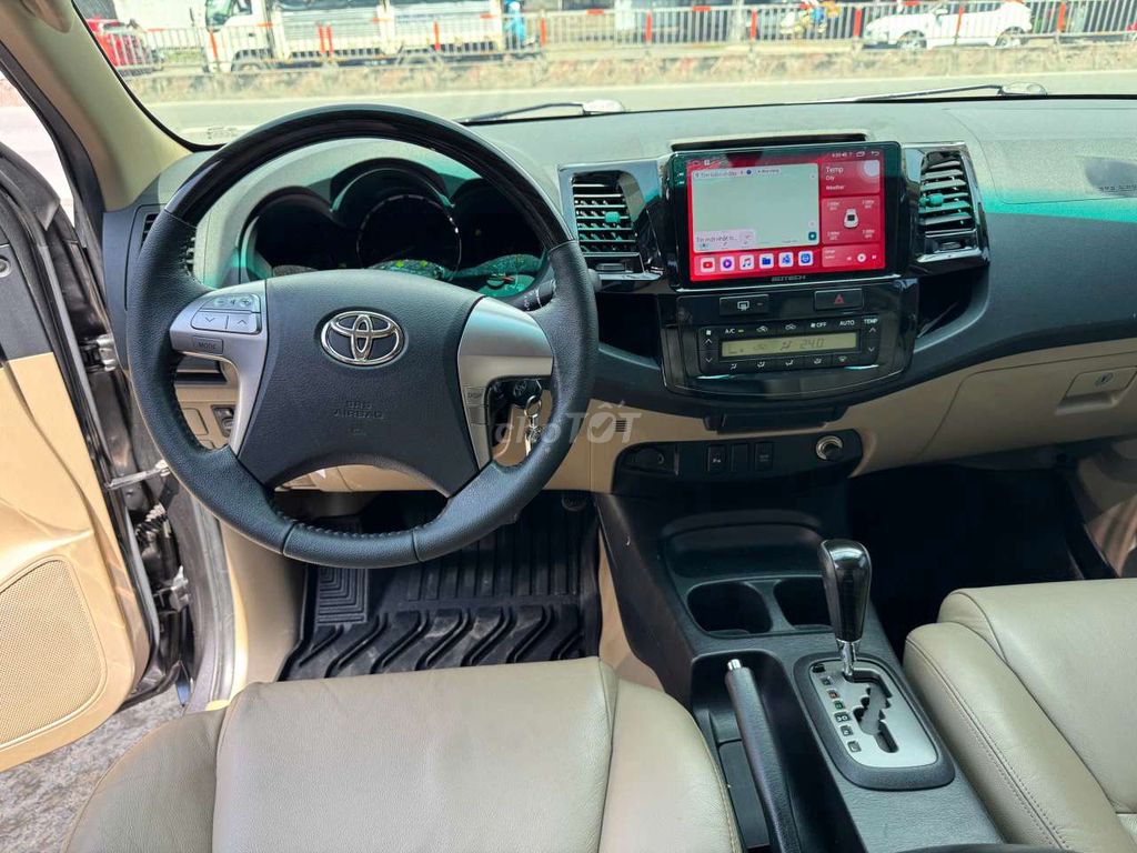 Toyota Fortuner 2016 2.7V 4X2 AT, màu xám,72000 km. Mua bán Ô tô tại Quận Bình Tân Tp Hồ Chí Minh được đăng bởi Son Do hình 8