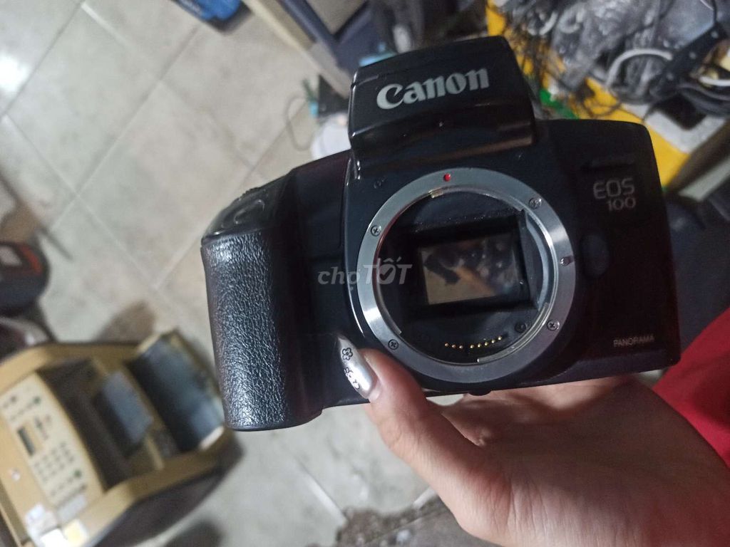 Xác máy ảnh Canon cho ae thợ kt chuyên