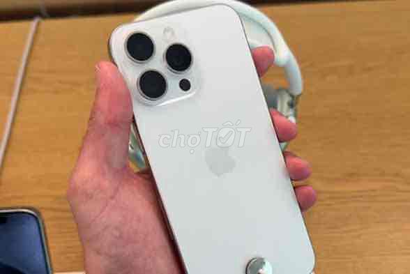 Apple iPhone 15 Pro Max 256GB Trắng. Mua bán Điện thoại tại Quận Tây Hồ Hà Nội được đăng bởi Ngô Tâm hình 1