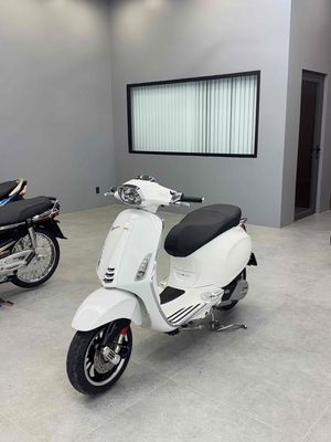 VespaSprint125 Abs Trắng Crom nguyên rin cực đẹp. Mua bán Xe máy tại Quận Cái Răng Cần Thơ được đăng bởi Cửa Hàng Xe Máy Quang Sang
