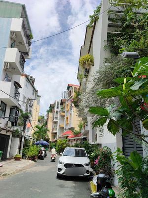 Nhà phố 87 m² · 5 PN · Hẻm 5 Đường Nơ Trang Long