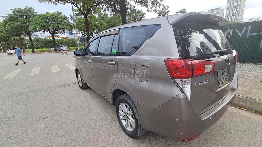 Toyota Innova 2018 2.0E. Mua bán Ô tô tại Quận Bắc Từ Liêm Hà Nội được đăng bởi Nguyen Thi Tam hình 4