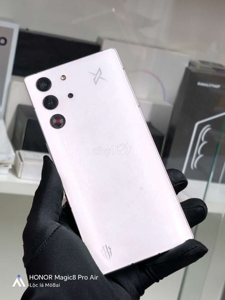 Red Magic 10 Pro 256GB Trắng. Mua bán Điện thoại tại Thành phố Đà Lạt Lâm Đồng được đăng bởi Lộc Lá Mô Bai hình 1