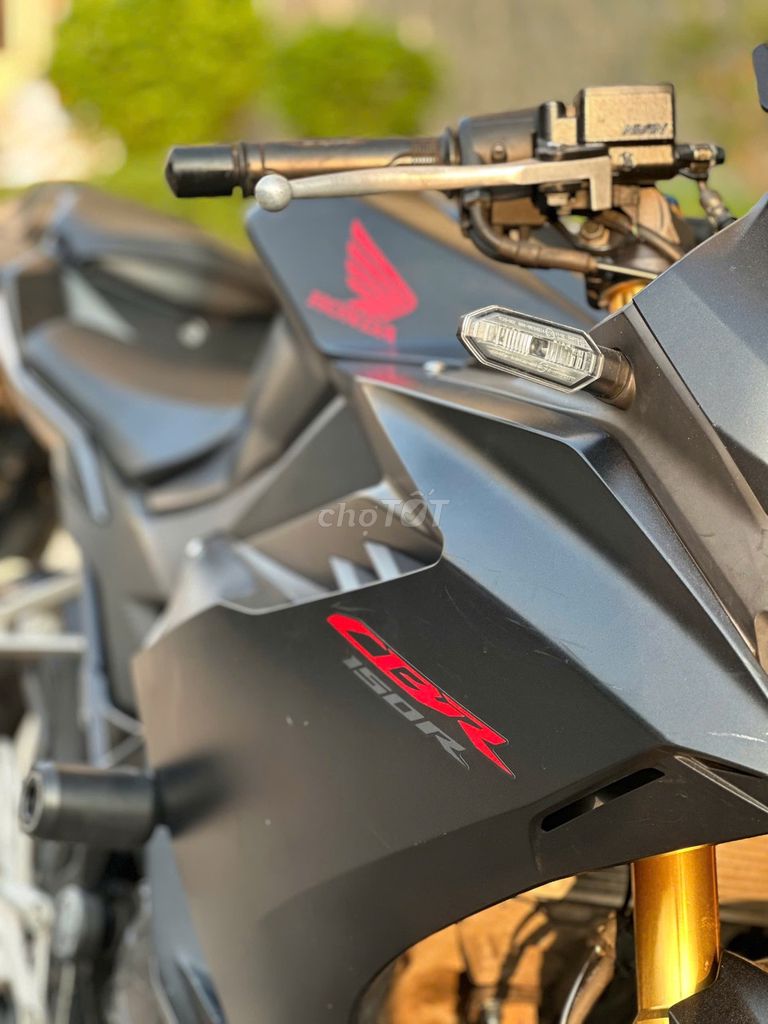 Honda CBR 150 2022 có trả góp trao đổi ✅. Mua bán Xe máy tại Quận Hoàng Mai Hà Nội được đăng bởi Phú Lý hình 4