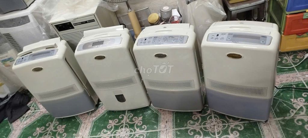 Máy hút ẩm Hitachi RD-1633CF. Mua bán Nội thất, đồ gia dụng khác tại Huyện Gia Lâm Hà Nội được đăng bởi Trần Thanh Thủy hình 1