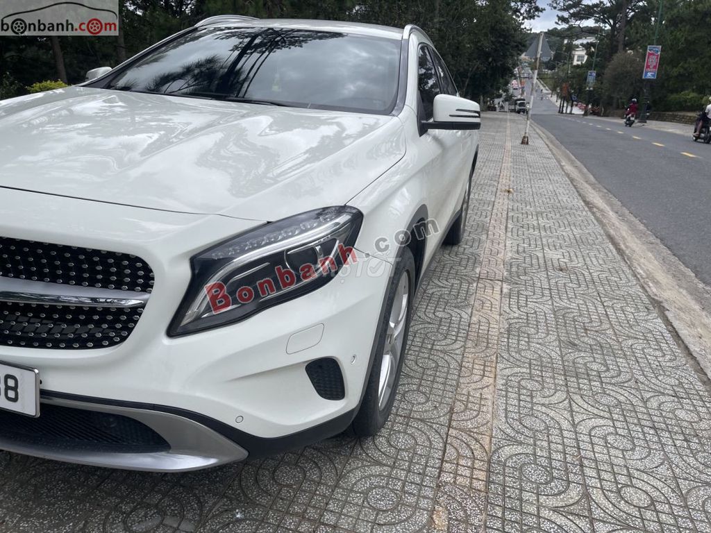 Xe Mercedes Benz GLA class GLA 200. Mua bán Ô tô tại Thành phố Đà Lạt Lâm Đồng được đăng bởi Nguyen chau gia Linh hình 2